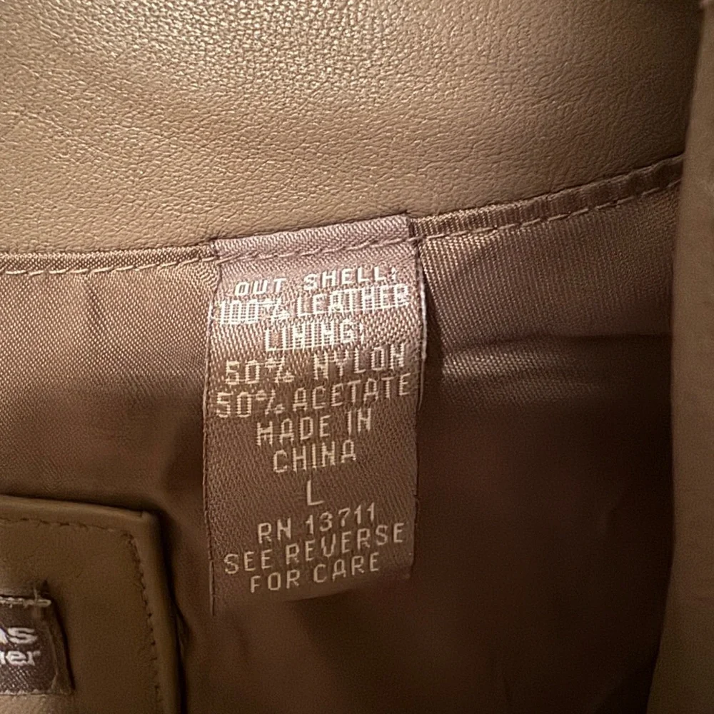 Valerie Steven’s Leather Coat - Picture 3 of 3